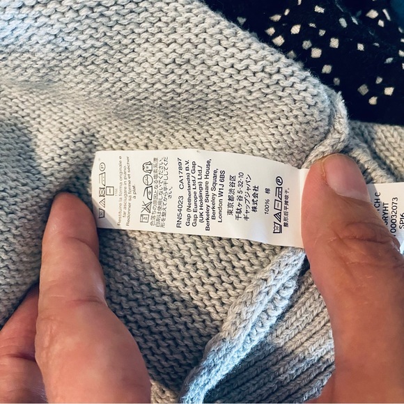 Gap cardigan sweater, gray knit, size small 100% cotton - Picture 9 of 9